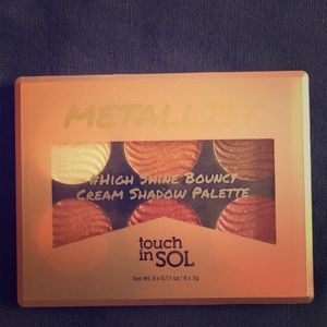 Metallist Touch in Sol palette bouncy cream shadow